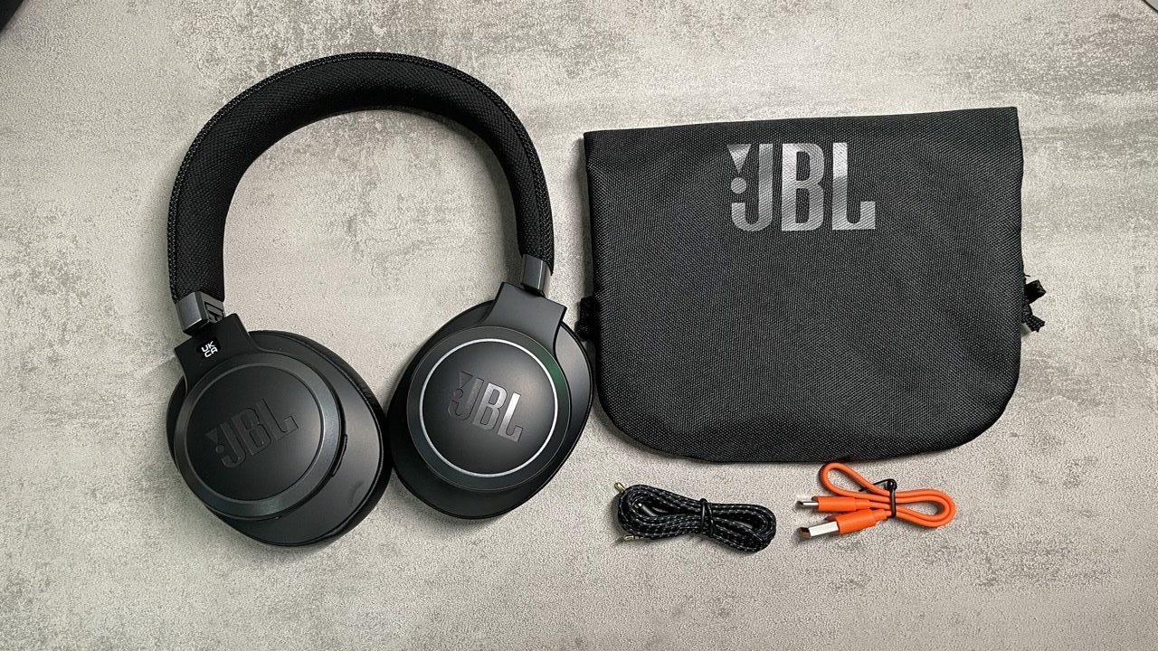 Jbl Live 660nc Wireless Over-ear Noise Cancelling Headphones (black) :  Target